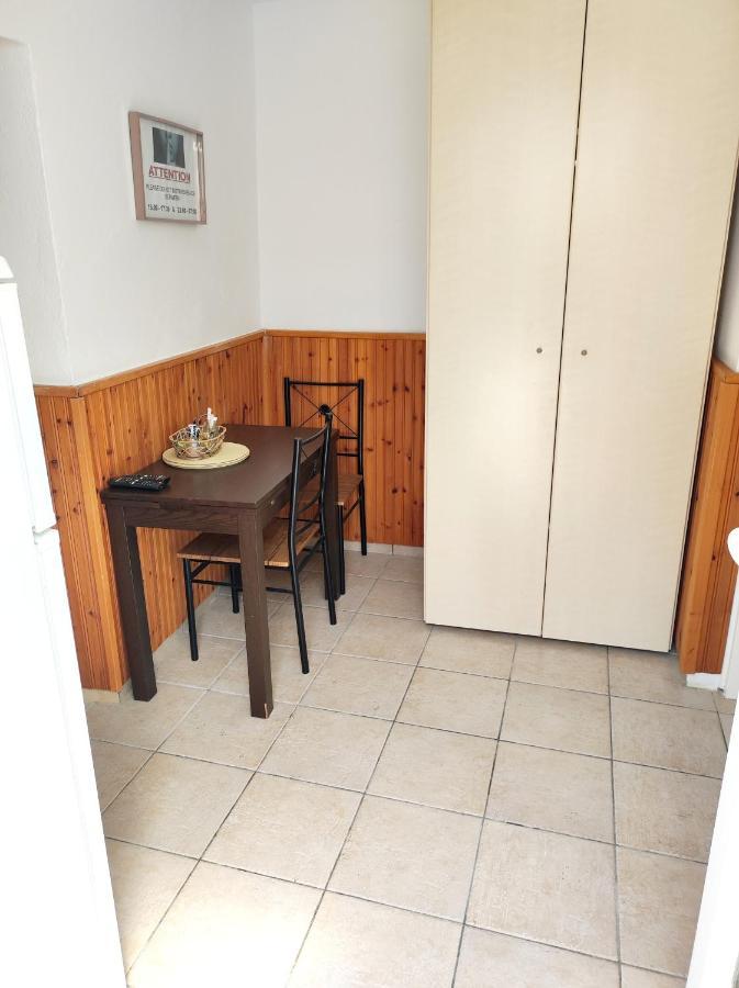Kesi Beach House Волос Екстер'єр фото