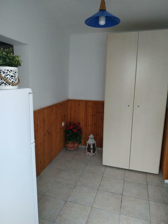 Kesi Beach House Волос Екстер'єр фото
