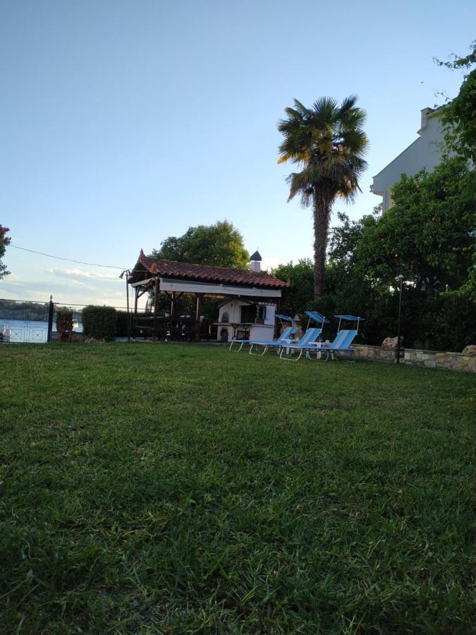 Kesi Beach House Волос Екстер'єр фото